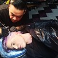 K. Osbourne galvą papuošė nauja tatuiruote