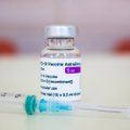Lietuvos gyventojai skiepijami ir „AstraZeneca“ vakcina: kas nurodyta jos informaciniame lapelyje?