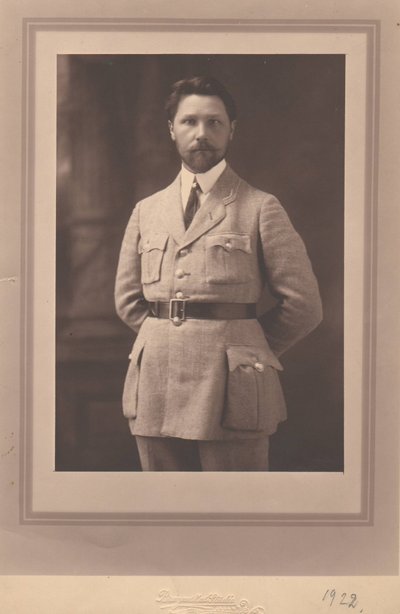 A. Žmuidzinavičius su šaulio uniforma (1922)