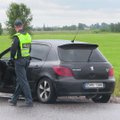 Netradicinio policijos reido metu vairuotojai sužinos, ar automobilis netektų techninės apžiūros dokumentų