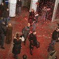 Vilniaus oro uoste Valentino dieną snigo konfeti