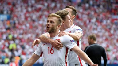 Ranking FIFA: Rekordowy awans Polski, Litwę wyprzedziły Namibia i Burundi