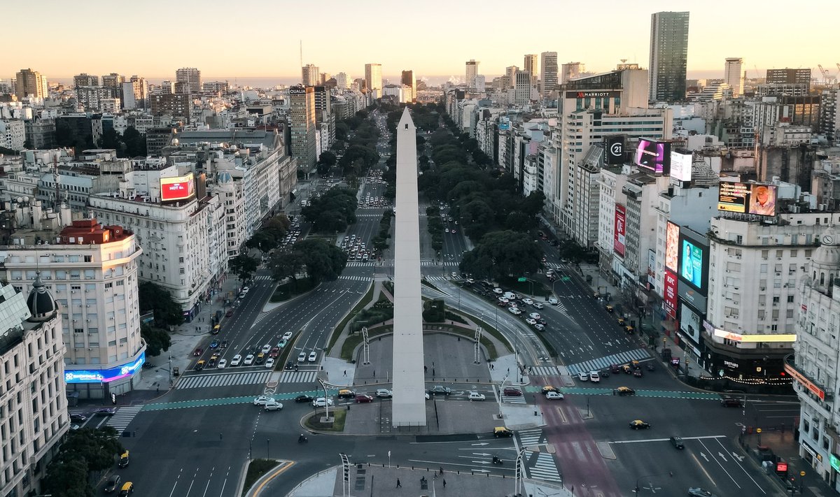 Argentinoje vyko visuotinis streikas prieš griežtą taupymo kursą