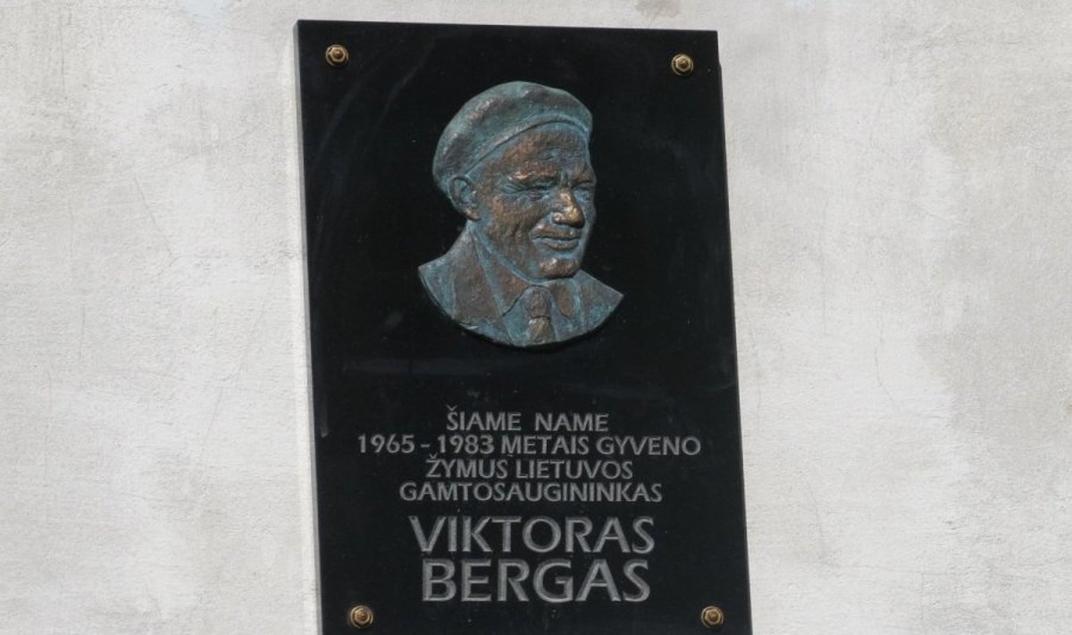 Memorialinės lentos gamtosaugininkui Viktorui Bergui atidengimas