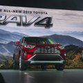 „Toyota“ Niujorko parodoje pristatė naujos kartos RAV4 modelį