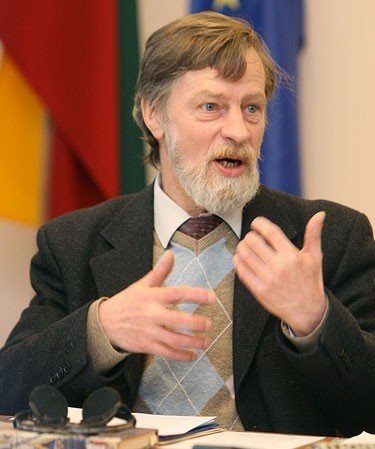 Павел Лавринец