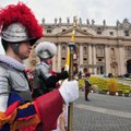 Ватикан прекращает принимать платежи банковскими картами