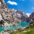 Debesis siekiančios viršukalnės, švariausi ežerai ir egzotiška kultūra: 10 įdomių faktų apie Kirgiziją