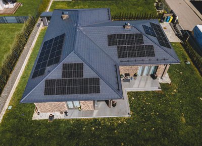 Ant J. Nainio stogo – 15 kW saulės elektrinė