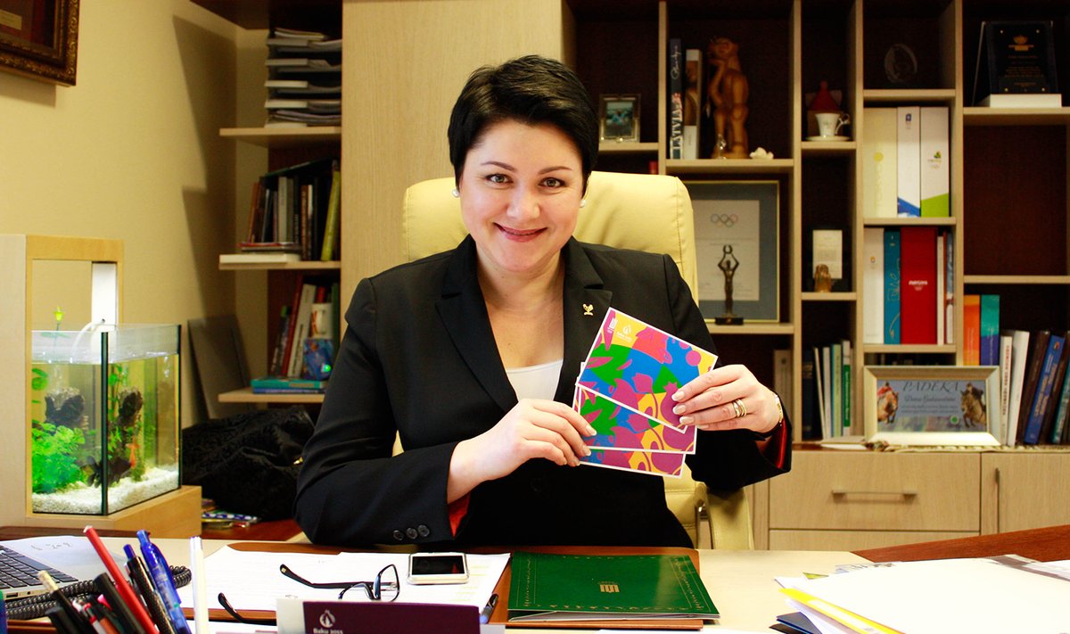 LTOK prezidentė Daina Gudzinevičiūtė pirmąjį atviruką adresavo Baku žaidynių organizaciniam komitetui
