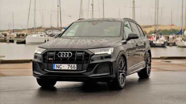 Naujo „Audi SQ7“ testas: ar su 500 AG pavyks važiuoti taupiai?