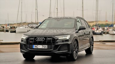 Naujo „Audi SQ7“ testas: ar su 500 AG pavyks važiuoti taupiai?