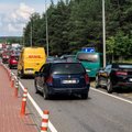 Prie „Regitros“ nusidriekė kilometrinės eilės: vairuotojai suskubo išvengti įsigaliosiančio mokesčio