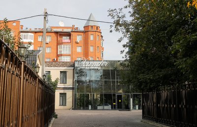 Viešbutis, kuriame buvo apsistojęs Aleksejus Navalnas
