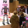 Žaislų mugėje Paryžiuje - robotukai, dronai ir klasikinis „Lego“