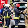Vilniuje pranešta apie garaže automobilio prispaustą žmogų, nelaimėliui prireikė medikų pagalbos