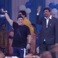 Kalkutoje Maradona atidengė jam skirtą skulptūrą