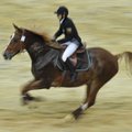 Kumelaitė Asadauskaitė žiba žirgų lenktynėse Australijoje