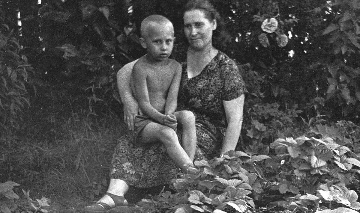 Šešerių Putinas su mama