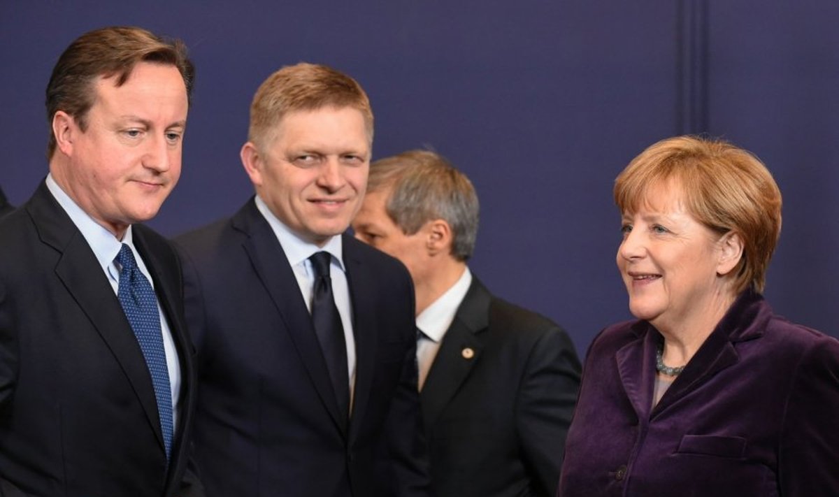 Davidas Cameronas, Robertas Fico, Angela Merkel