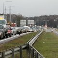 Trečiadienio vakarą pajūrio poilsiautojus siutino milžiniška automobilių spūstis: tai tęsėsi net kelias valandas