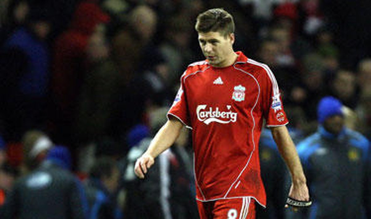 Stevenas Gerrardas ("Liverpool")