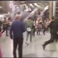 Liudininkai užfiksavo chaosą po teroro išpuolio Mančesterio arenoje