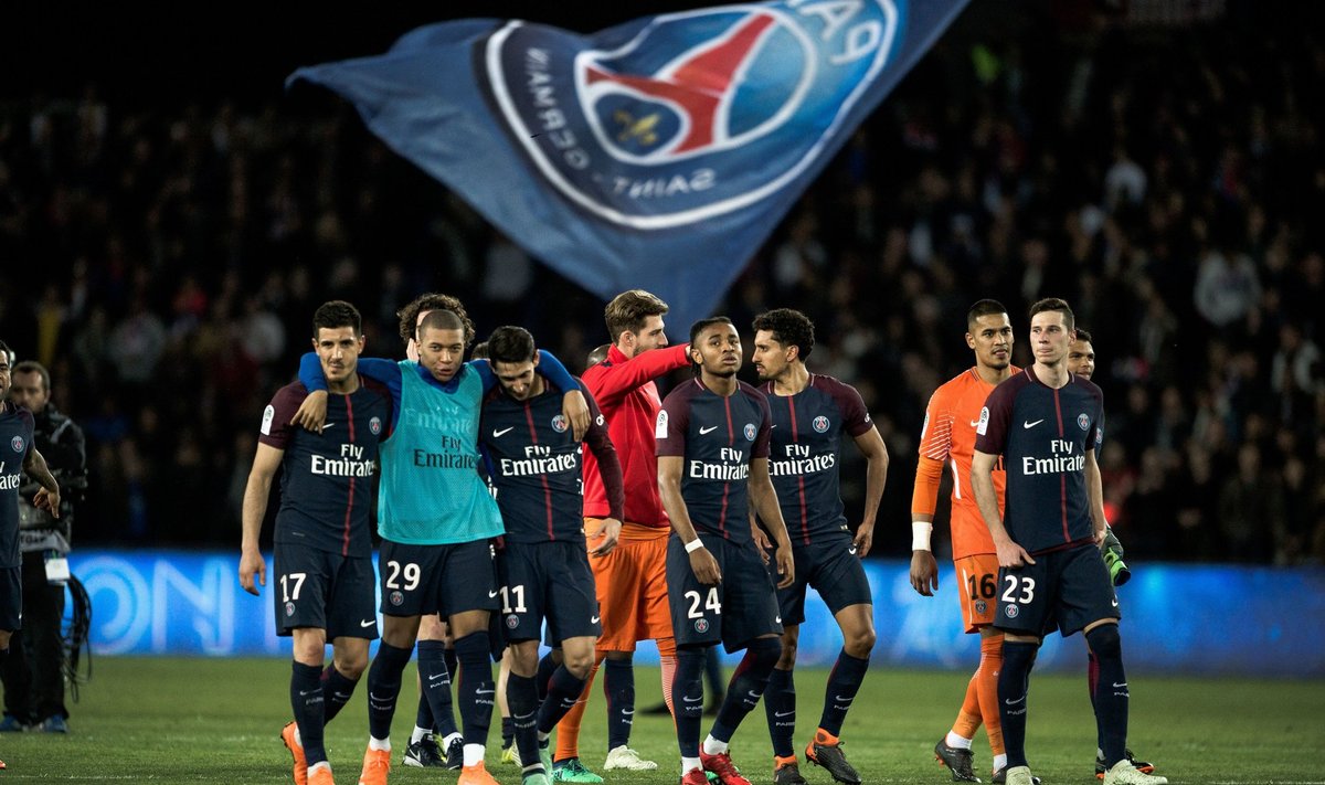 "Paris Saint Germain" klubas sekmadienį apgynė čempionų titulą.