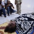 Žiniasklaida skelbia gavusi M.Gaddafi laidotuvių video