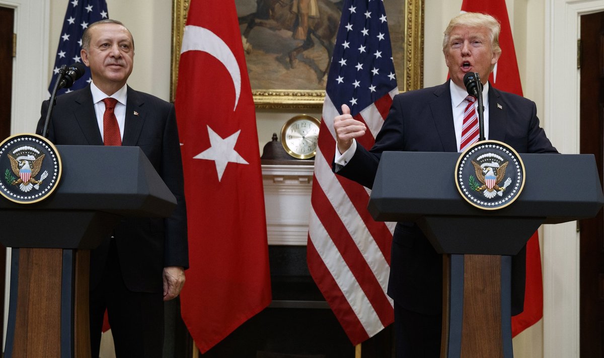 D. Trumpas ir R. T. Erdoganas