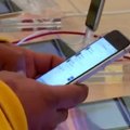Turkijoje sukurtas nematomas išmaniojo telefono ekranas