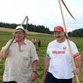 Baltarusijos prezidentas pamokė aktorių G. Depardieu šienauti dalgiu
