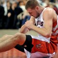 J.Valančiūnas NBA rungtynėse patyrė traumą, „Raptors“ laimėjo penktą kartą iš eilės