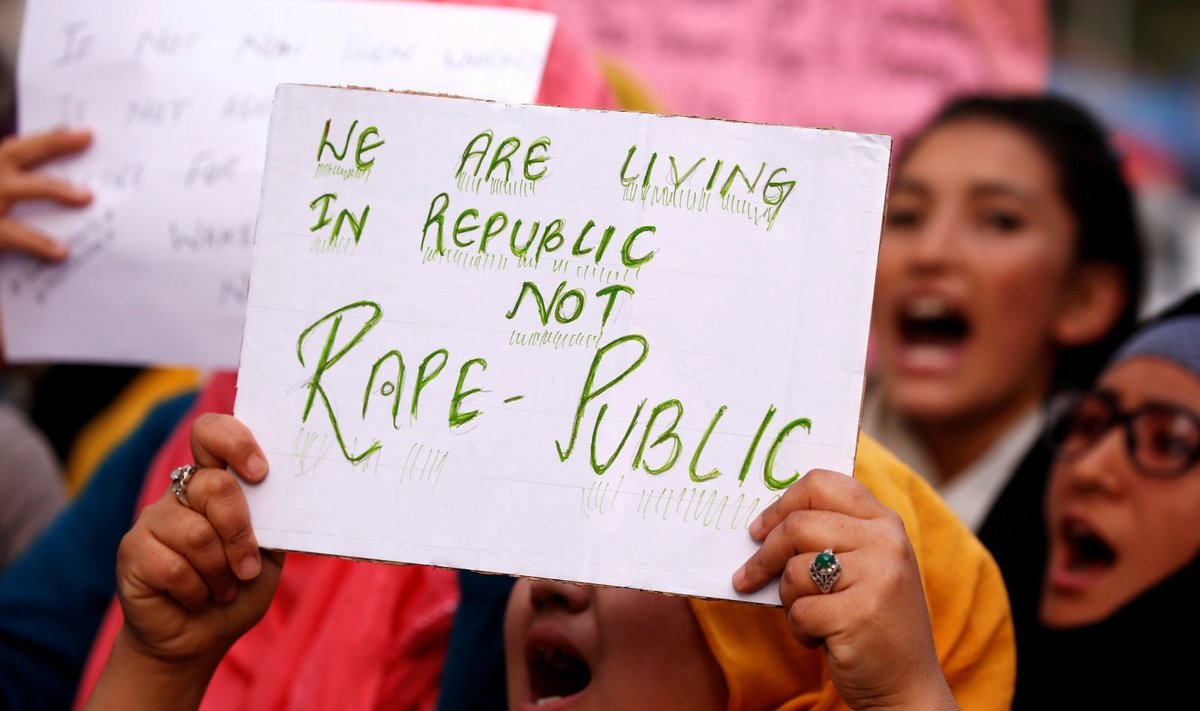 Mitingas prieš seksualinį smurtą Indijoje
