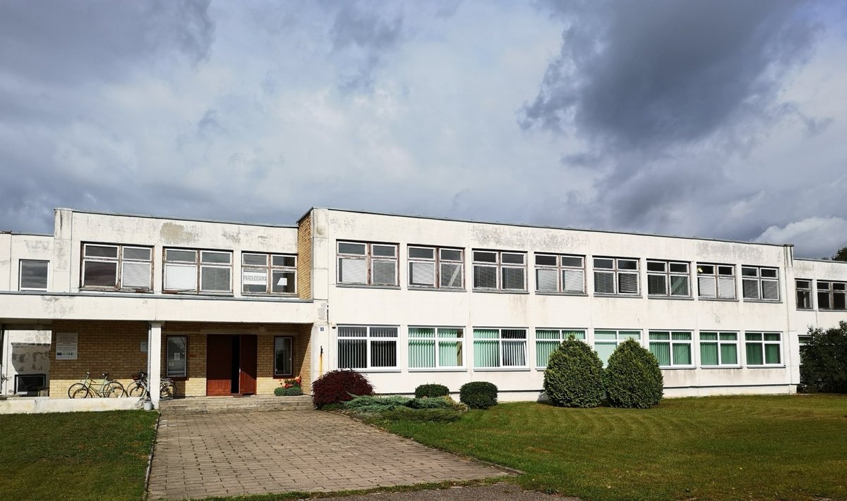 Zūbiškių mokykla 