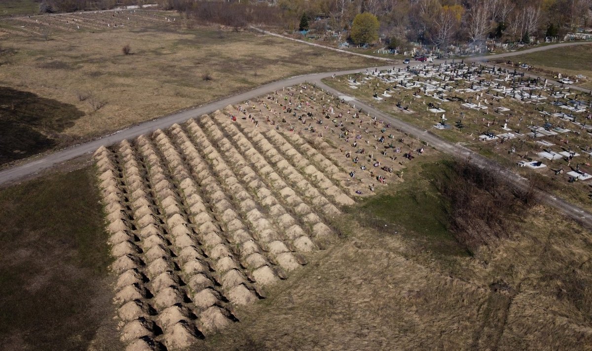 Ukrainos Dnipro miestas paruošė numatomoms koronaviruso aukoms šimtus kapų