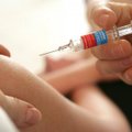 Skelbia apie gąsdinančią vakcinų sudėtį, bet bijoti nėra ko: dalies ingredientų jose tiesiog nėra
