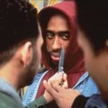 Mįslinga hiphopo legendos Tupaco Shakuro žmogžudystė slėpė negailestingą kerštą