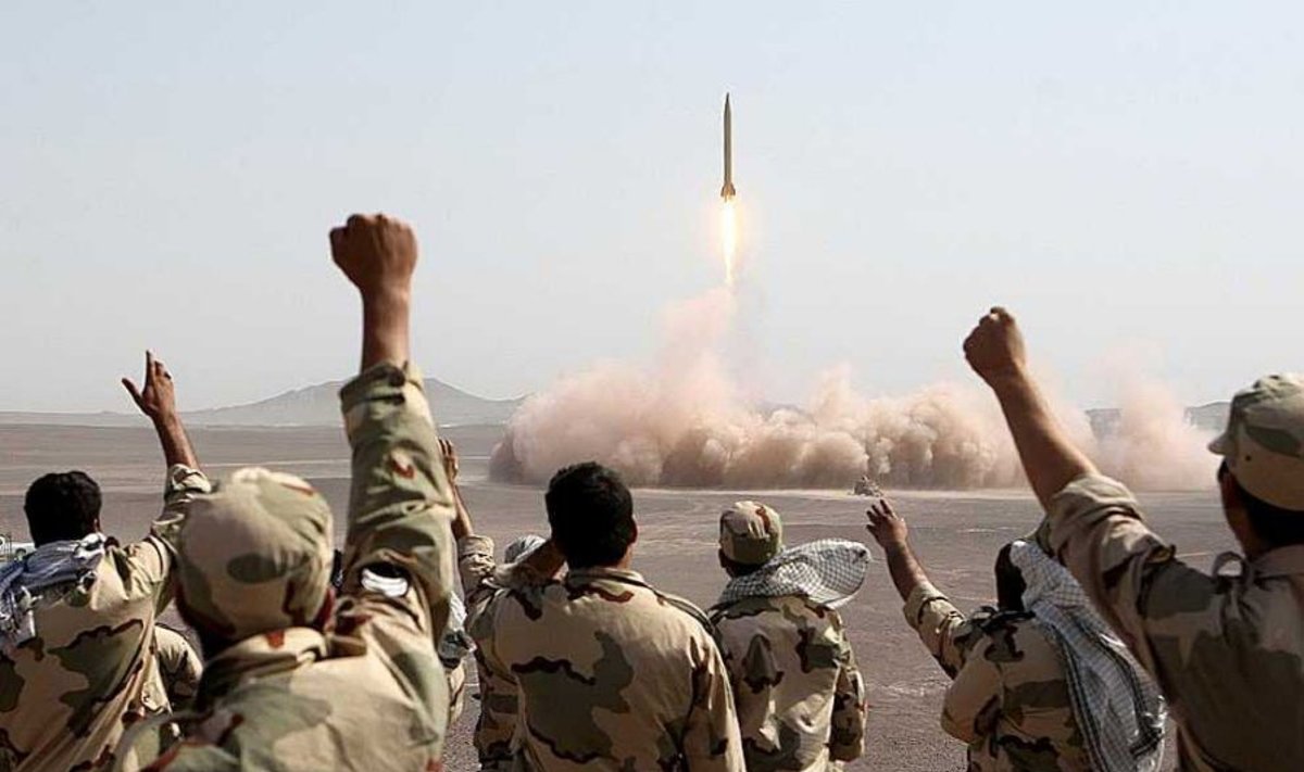 Irano karinės pratybos