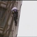 „Žmogus - voras“ užlipo ant Sidnėjaus pastato ir buvo suimtas