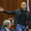 Россия: суд признал Удальцова и Развозжаева виновными