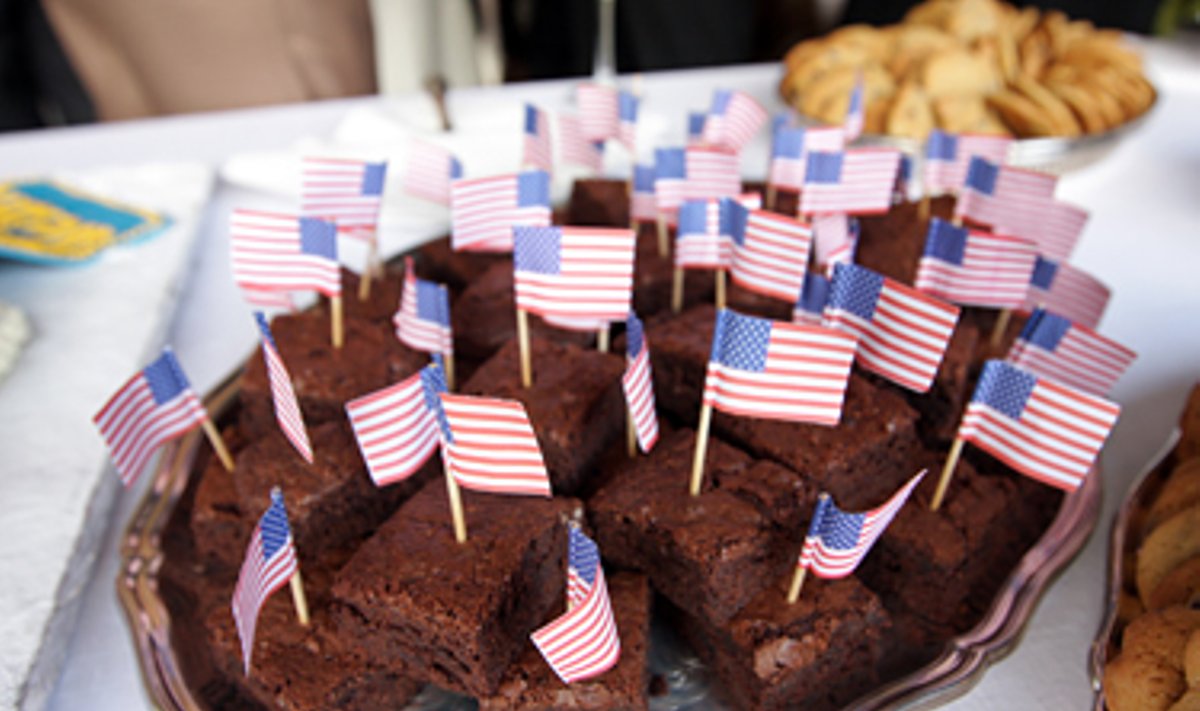 Pyragas su JAV vėliavėlėm