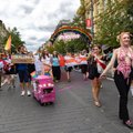 Наказан водитель, не пропустивший участников парада Vilnius Pride – год не сможет водить машину