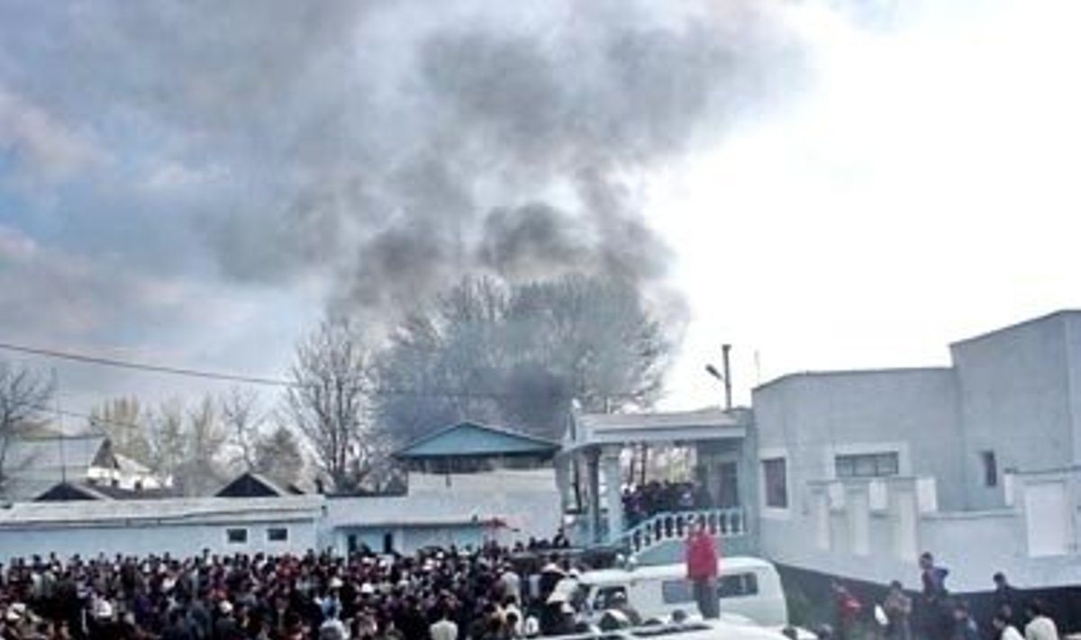Kirgizijoje - masiniai protestai
