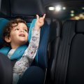 Pristatė vaikišką automobilio kėdutę su saugos oro pagalvėmis