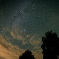 Naktį dangų raižė meteorai: nuotraukų galerija