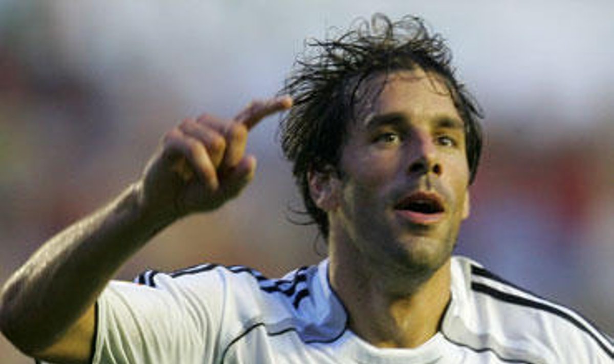 Ruud van Nistelrooy ("Real")