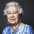 D. Britanijos karalienė Elizabeth II mini viešpatavimo safyrinį jubiliejų