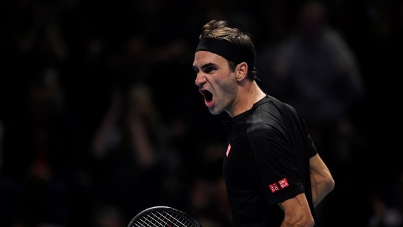 Federeris eliminavo Džokovičių iš „ATP Finals“ turnyro