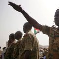 Sudane – perversmas. Kariuomenė teigia, kad prezidentas buvo priverstas atsistatydinti